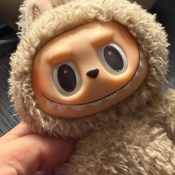 Labubu Macaron Toffee Key Chain - Picture 4 of 5